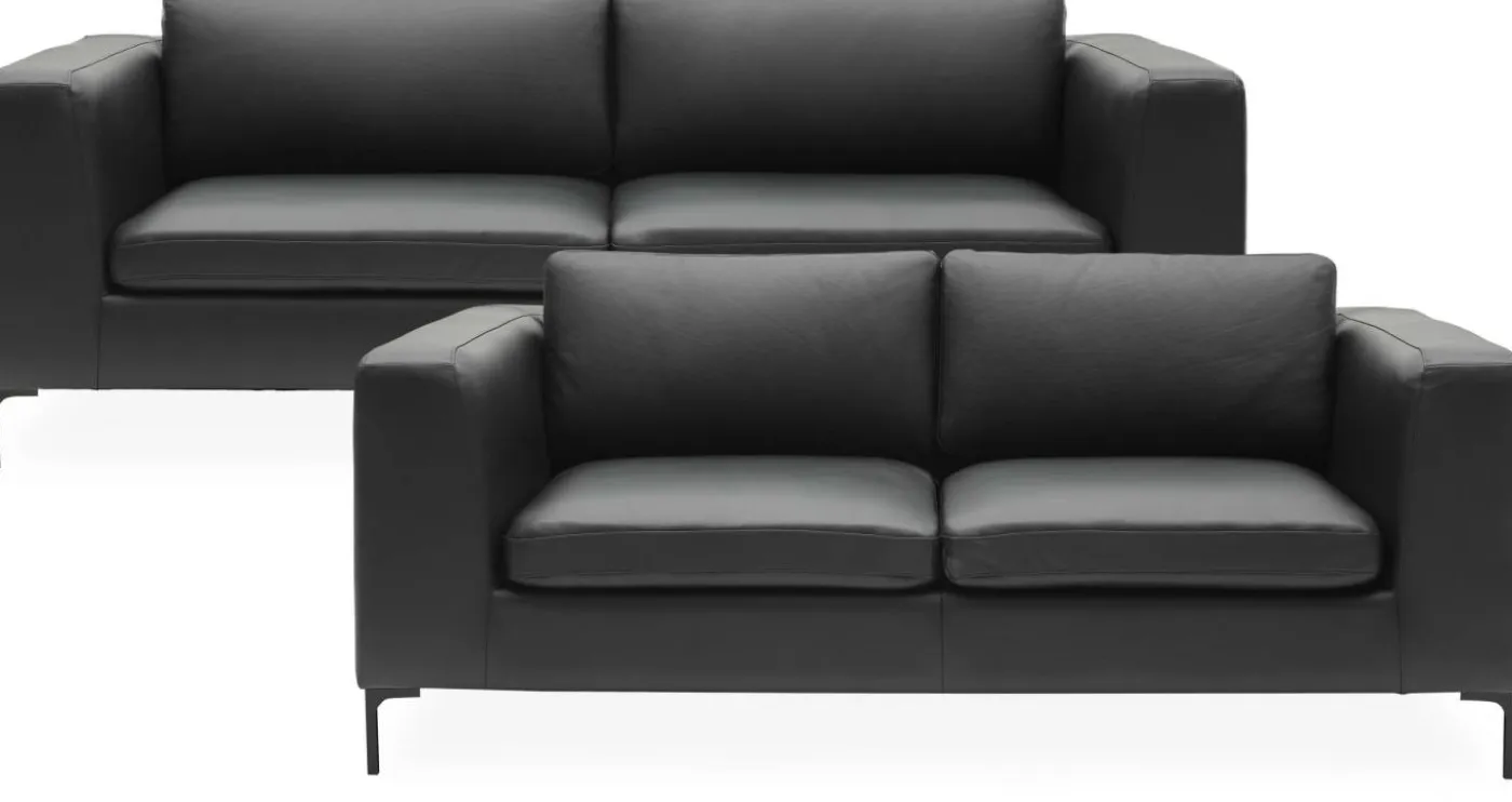 Abraham 2½ sits Soffa