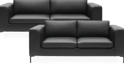 Abraham 3 sits Soffa