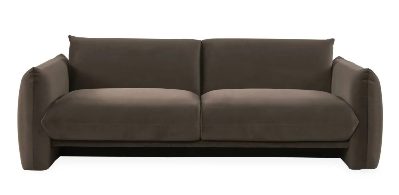 Marrius 2 sits Soffa