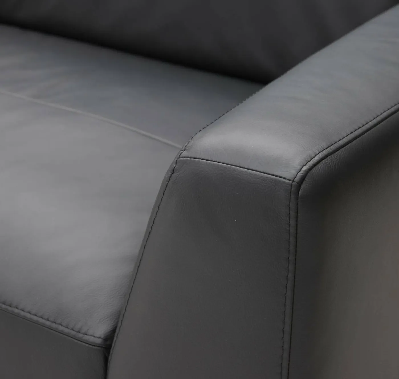 Volanti vänstervänd soffa med divan