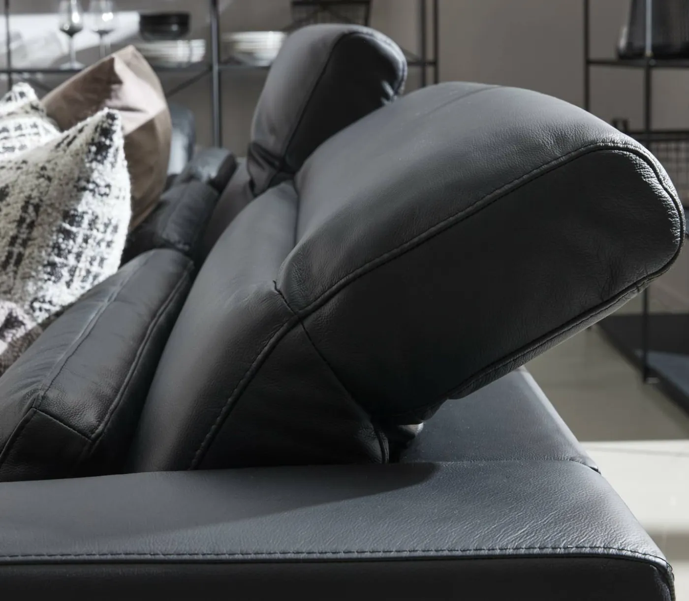 Volanti vänstervänd soffa med divan